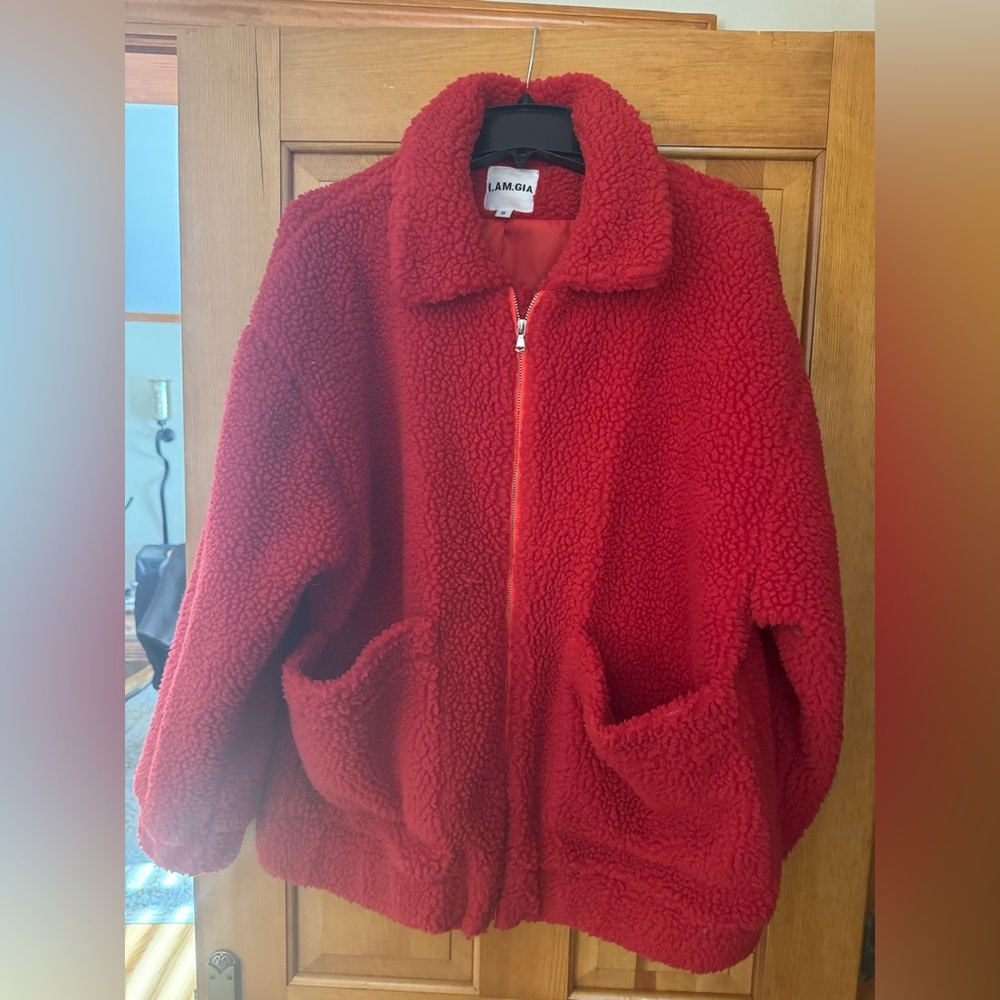 I am gia red coat